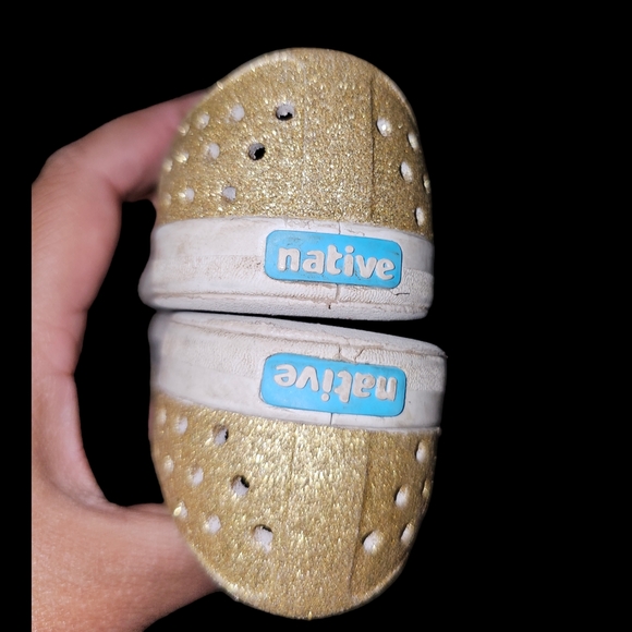 Native Shoes - Picture 5 of 7